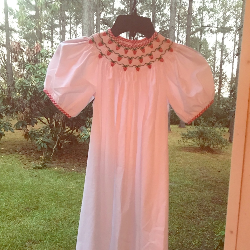 Remember Nguyen Dress Girls 7 White Strawberries